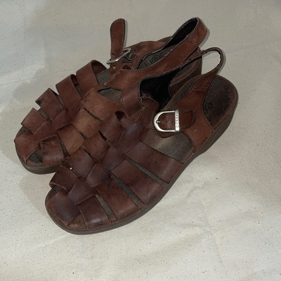 Ecco Soft Brown Closed Toe Leather Sandals - Picture 2 of 10